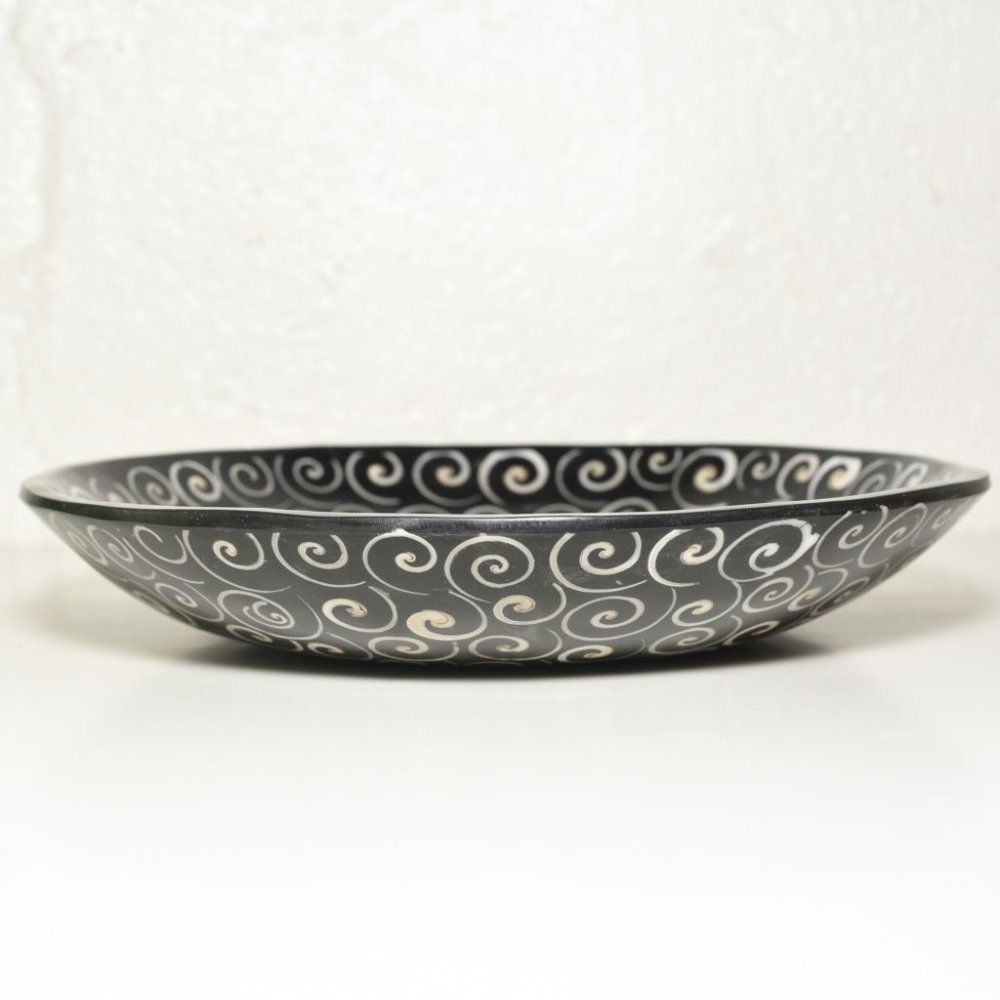 Lacquered Swirl-Pattern Bowl from Indonesia
